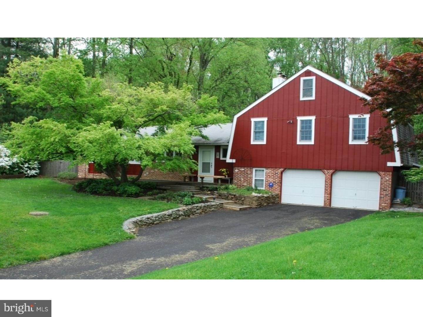 11 Hillendale Road Chadds Ford, PA 19317 - Photo 3 of 23 Exterior Front
