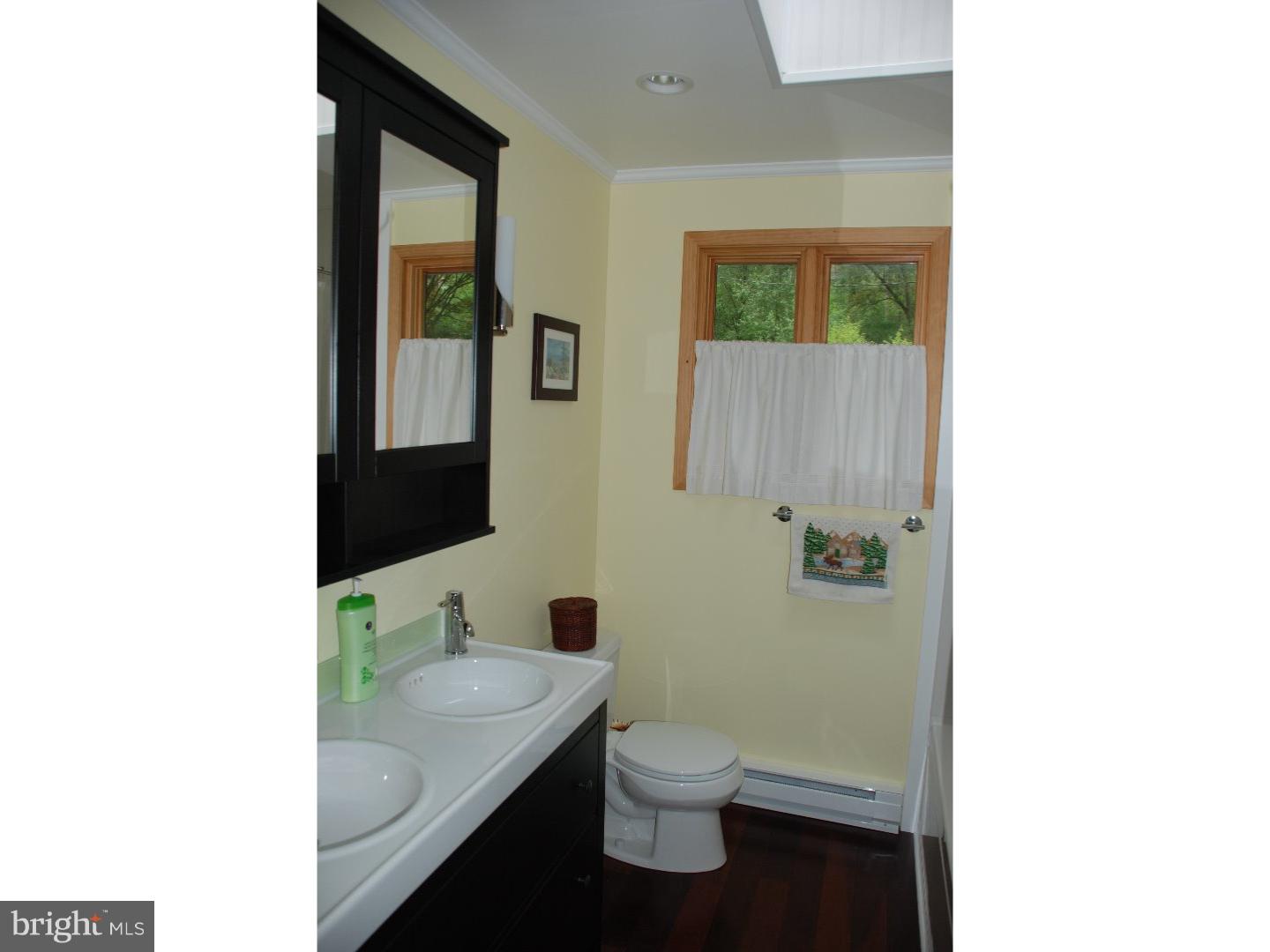 11 Hillendale Road Chadds Ford, PA 19317 - Photo 10 of 23 Bathroom