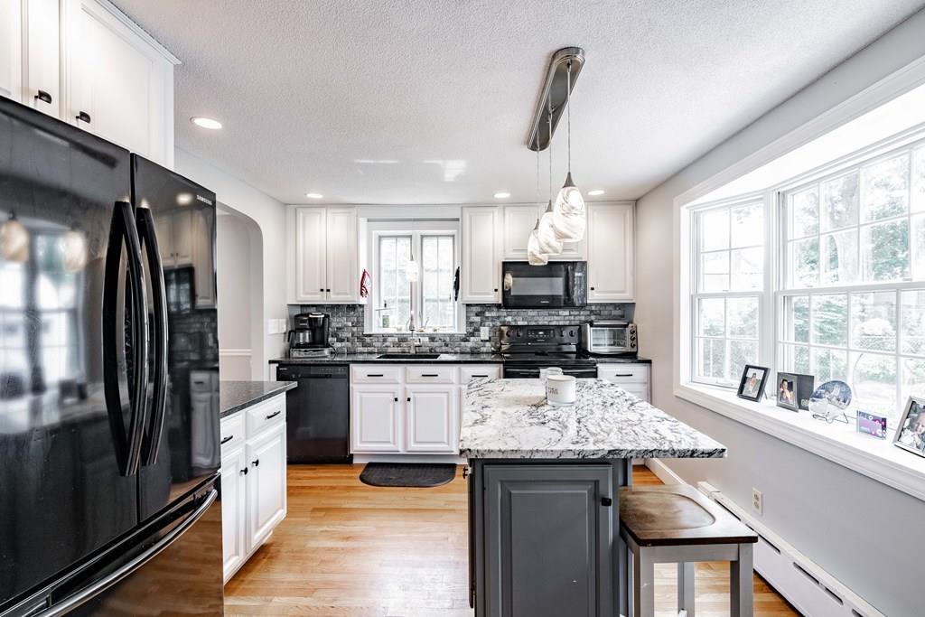 200 Dayton Street Springfield, MA 01118 - Photo 3 of 32 Gallery Image 3