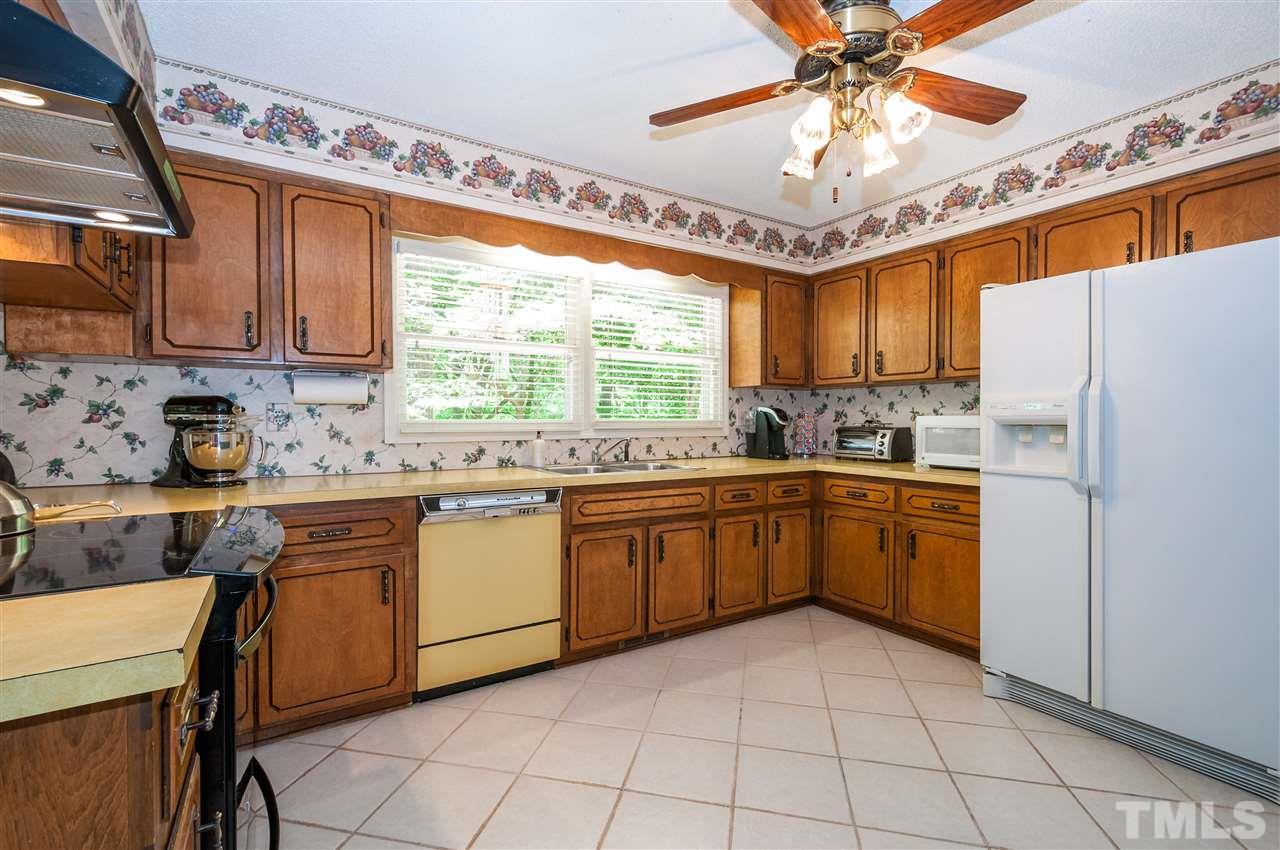 1712 Bayleaf Trail Raleigh, NC 27614 - Photo 8 of 24