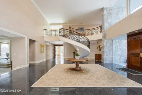 $8,750,000 | 38 Partridge Hollow Road, Greenwich, CT 06831