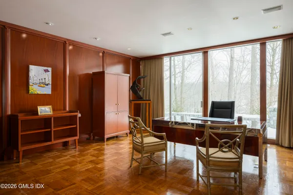 $7,995,000 | 38 Partridge Hollow Road, Greenwich, CT 06831