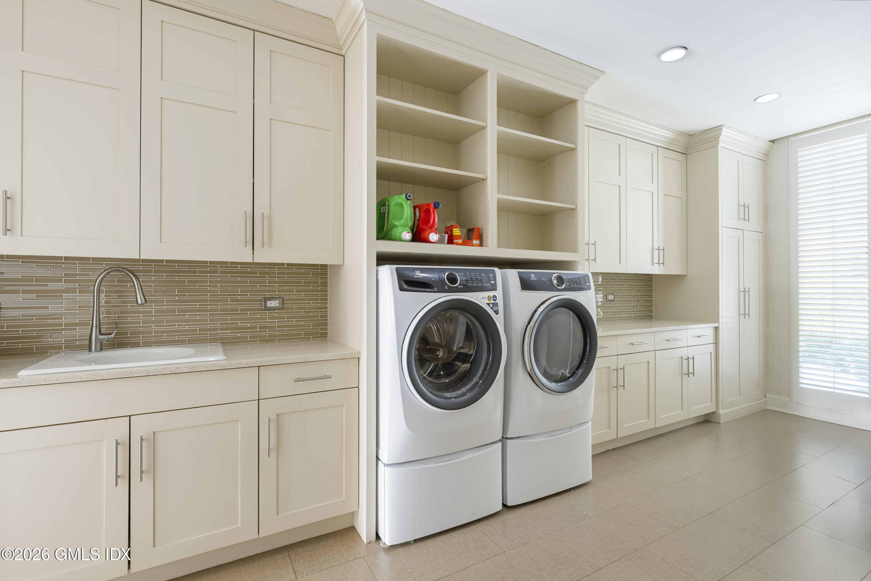 38 Partridge Hollow Road Greenwich, CT 06831 - Photo 17 of 26 _DSC2899merge-Edit