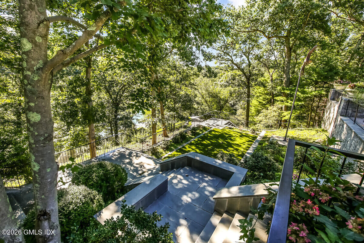 38 Partridge Hollow Road Greenwich, CT 06831 - Photo 23 of 26 PH Outdoor Staircase