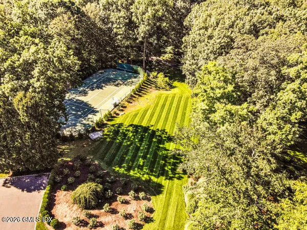 $7,995,000 | 38 Partridge Hollow Road, Greenwich, CT 06831