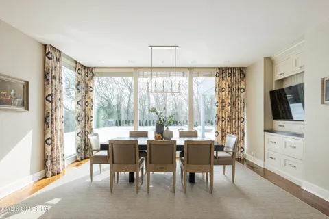 $8,750,000 | 38 Partridge Hollow Road, Greenwich, CT 06831