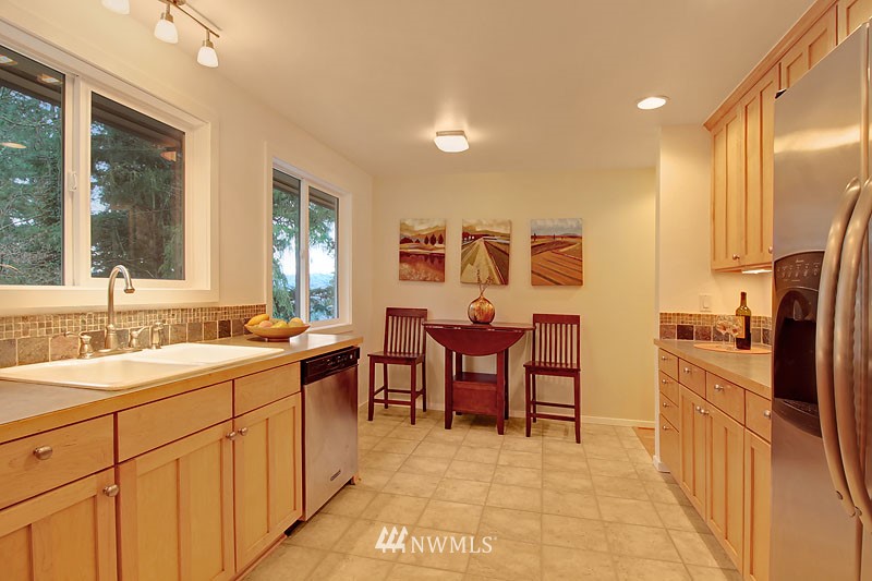 23628 5th Avenue West Bothell, WA 98021 - Photo 5 of 19
