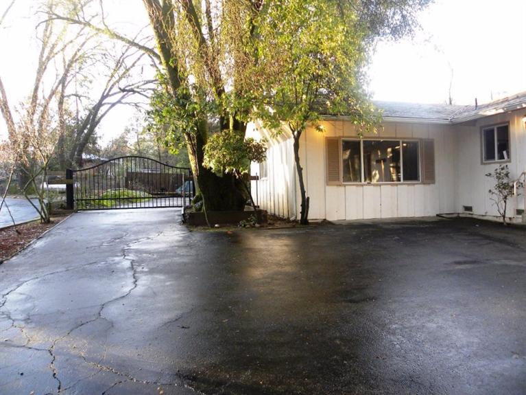 39718 Pine Ridge Way Oakhurst, CA 93644 - Photo 25 of 31 Gallery Image 25