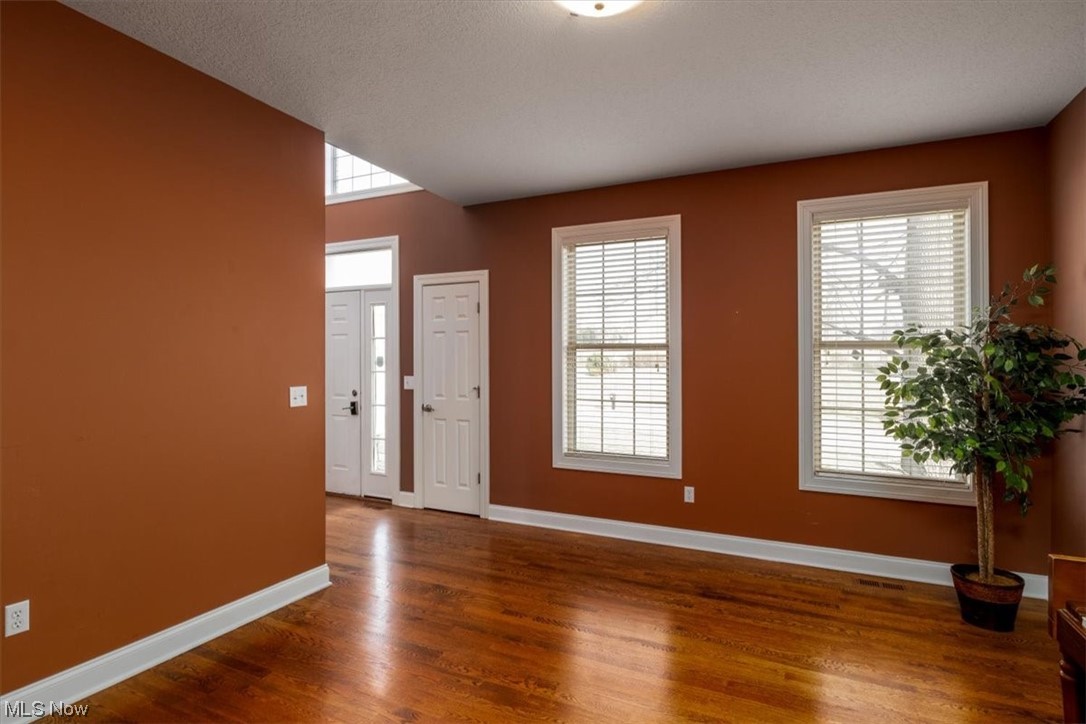514 Silver Ridge Drive Akron, OH 44321 - Photo 16 of 47 This spacious room is perfect for another family room or office.