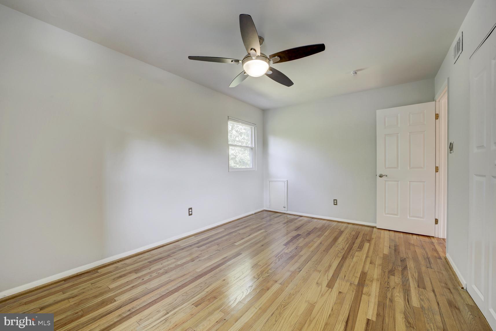 8112 Karl Road Alexandria, VA 22308 - Photo 12 of 30 Primary Bedroom