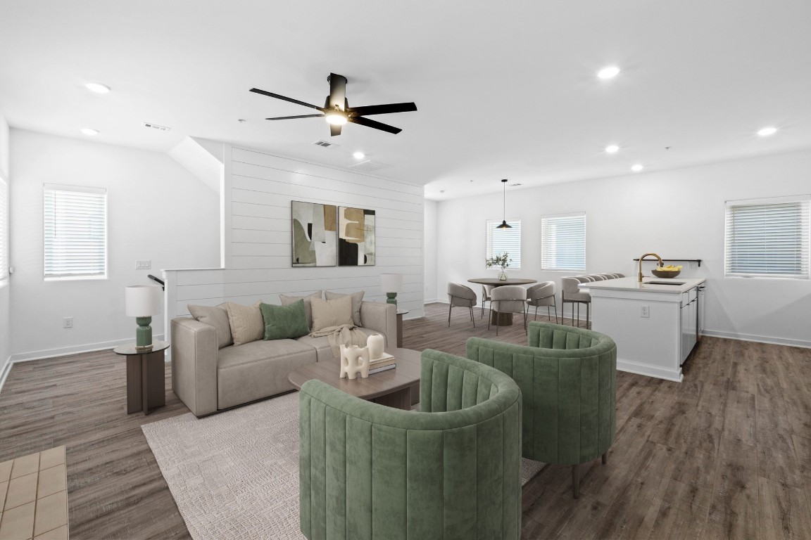 5924 South Congress Avenue, Unit 114S Austin, TX 78745 - Photo 3 of 24 a living room with furniture and kitchen view