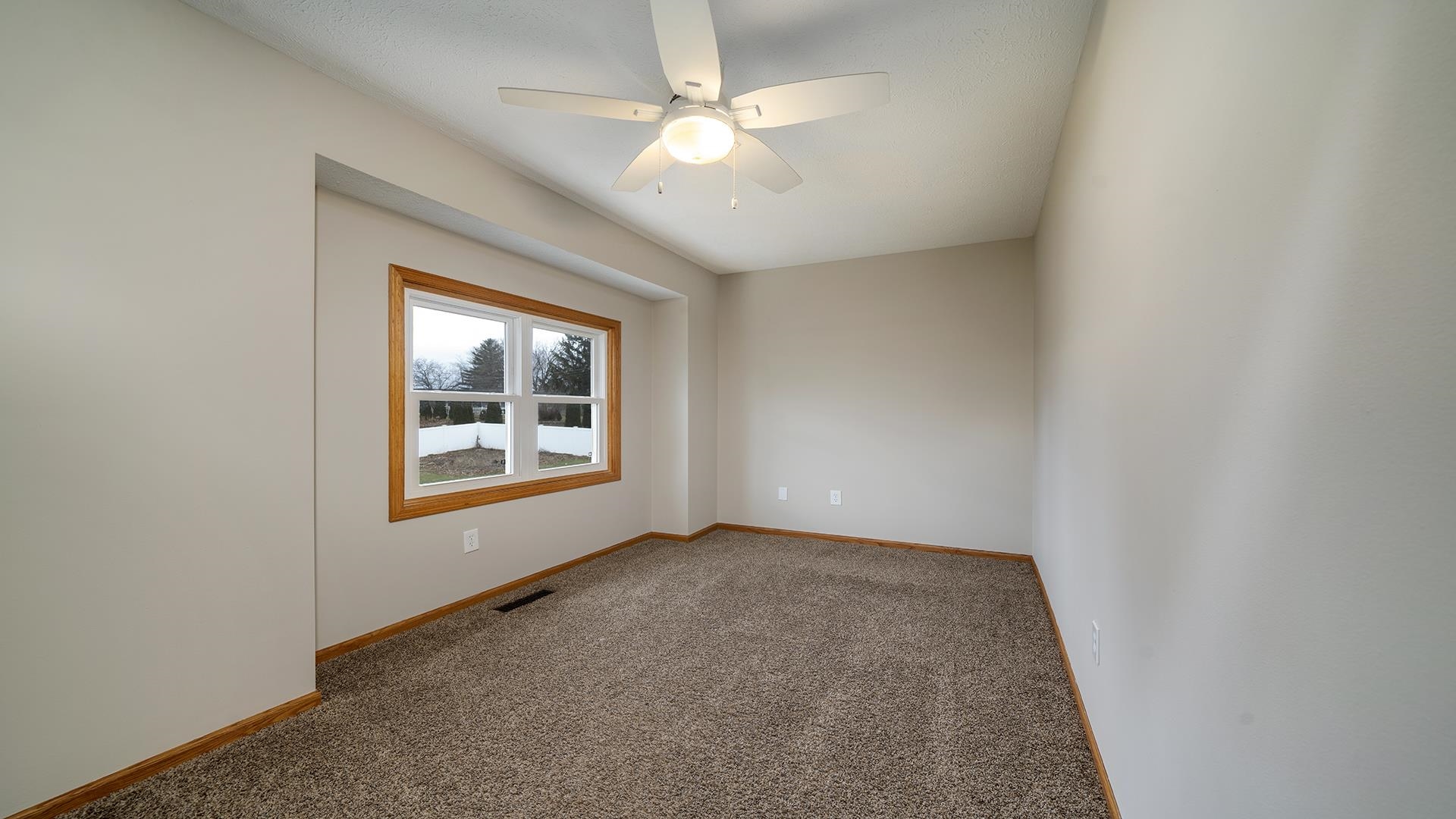 1564 Gleasman Road Rockford, IL 61103 - Photo 28 of 40 Gallery Image 28