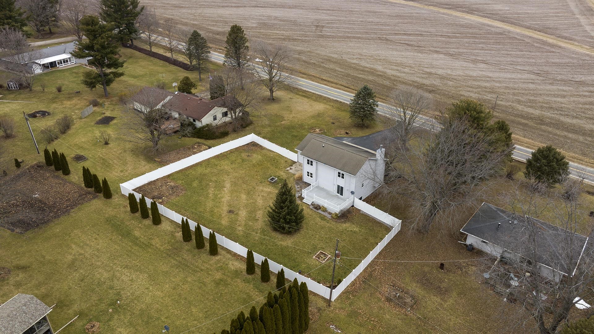 1564 Gleasman Road Rockford, IL 61103 - Photo 9 of 40 Gallery Image 9