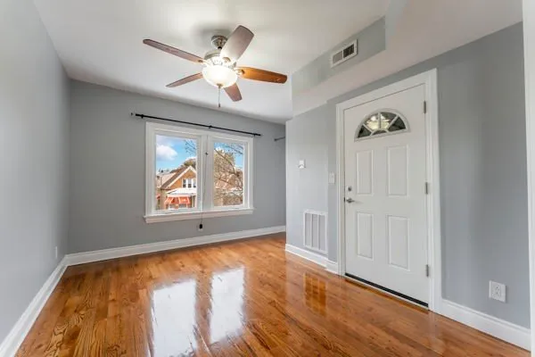 $1,800 | 1215 North Harding Avenue, Unit 2, Chicago, IL 60651