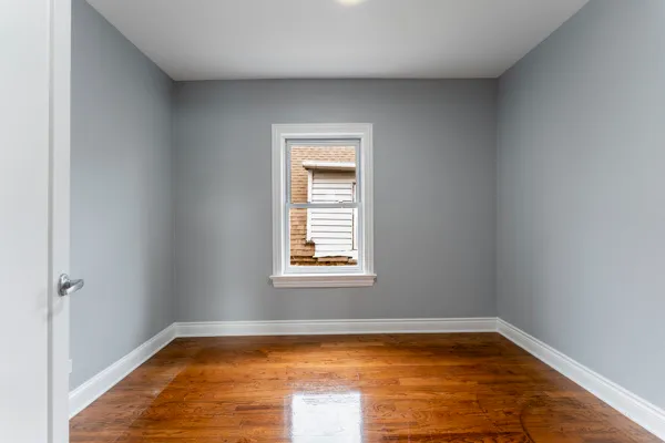 $1,800 | 1215 North Harding Avenue, Unit 2, Chicago, IL 60651