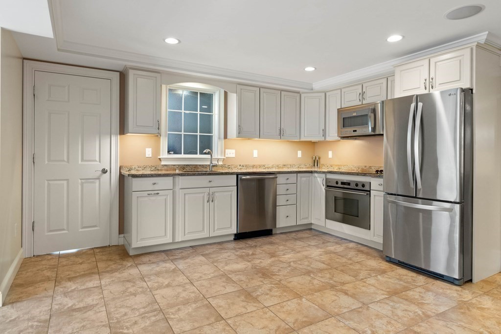 3 Leary Lane Middleton, MA 01949 - Photo 33 of 42 Gallery Image 33