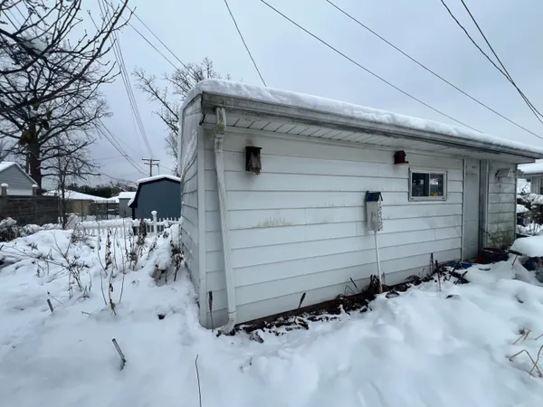 $199,500 | 4860 North 104th Street, Milwaukee, WI 53225