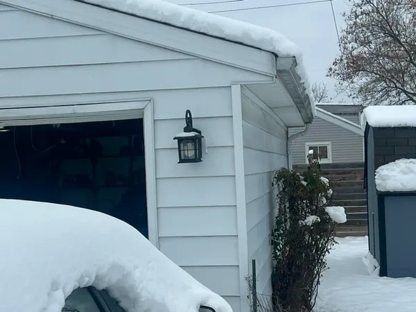 $199,500 | 4860 North 104th Street, Milwaukee, WI 53225