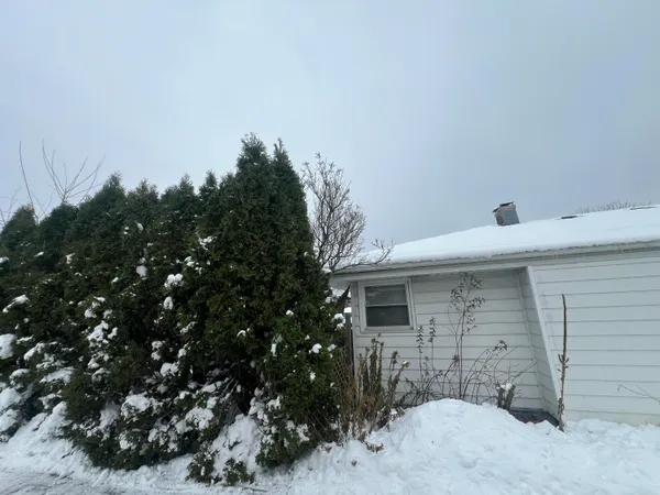 $199,500 | 4860 North 104th Street, Milwaukee, WI 53225