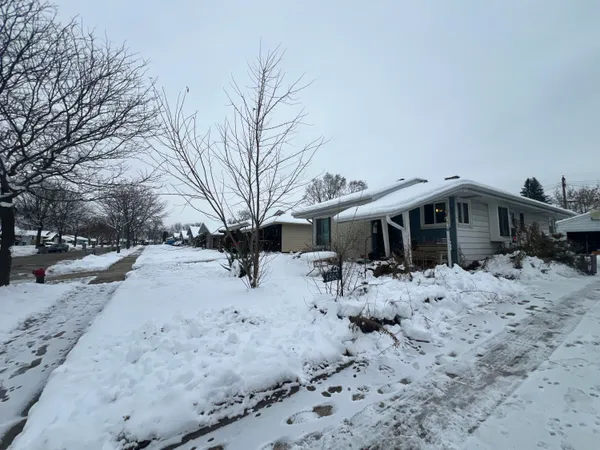 $199,500 | 4860 North 104th Street, Milwaukee, WI 53225