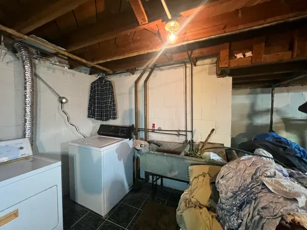 $199,500 | 4860 North 104th Street, Milwaukee, WI 53225