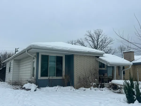 $199,500 | 4860 North 104th Street, Milwaukee, WI 53225