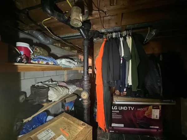 $199,500 | 4860 North 104th Street, Milwaukee, WI 53225