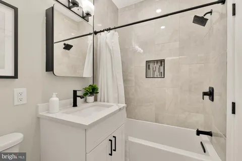 $529,900 | 927 Kennedy Street Northwest, Unit 401, Washington, DC 20011