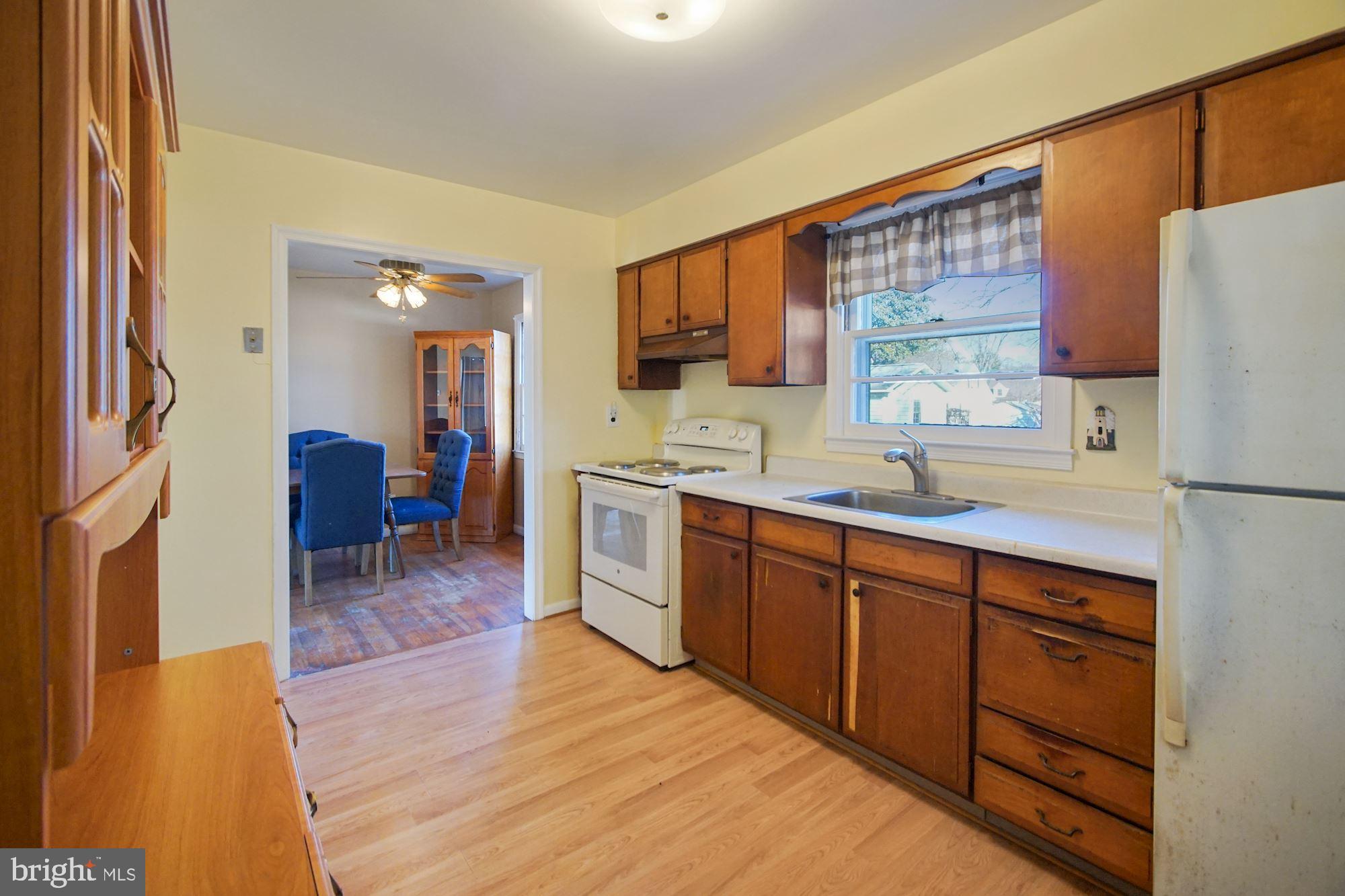 1724 Grandview Road Pasadena, MD 21122 - Photo 2 of 56 Fully Functional KItchen Space