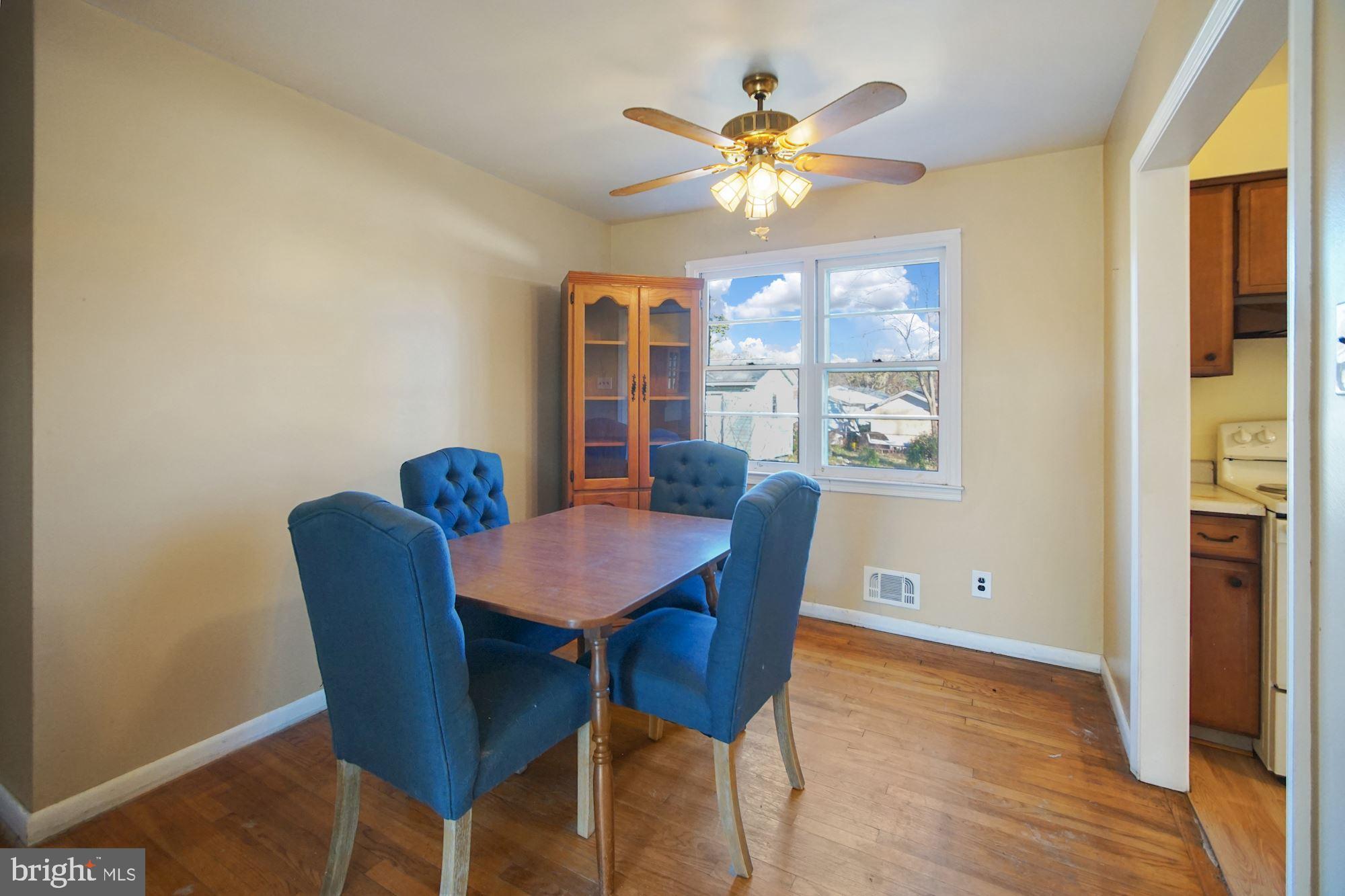 1724 Grandview Road Pasadena, MD 21122 - Photo 8 of 56 Gallery Image 8