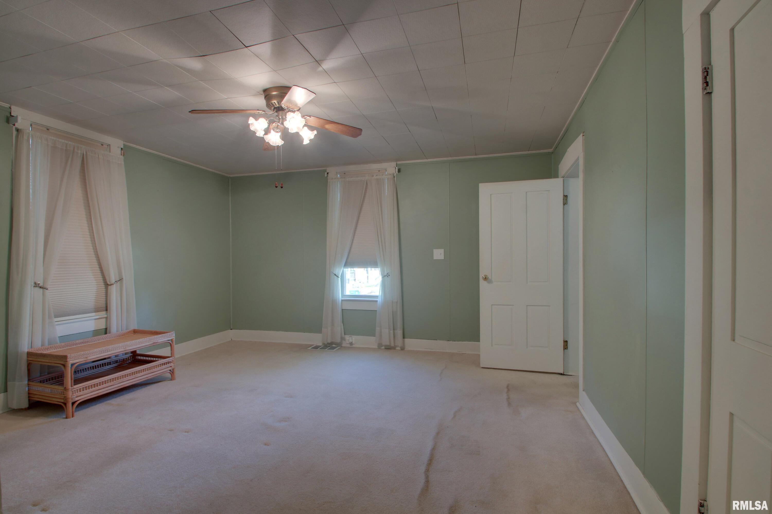 1128 Washington Street Quincy, IL 62301 - Photo 15 of 27