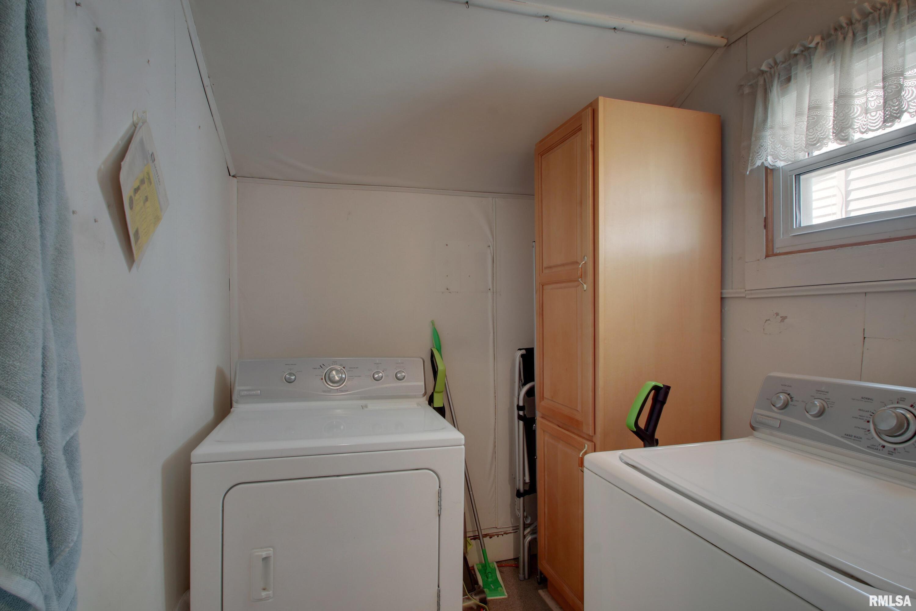 1128 Washington Street Quincy, IL 62301 - Photo 18 of 27