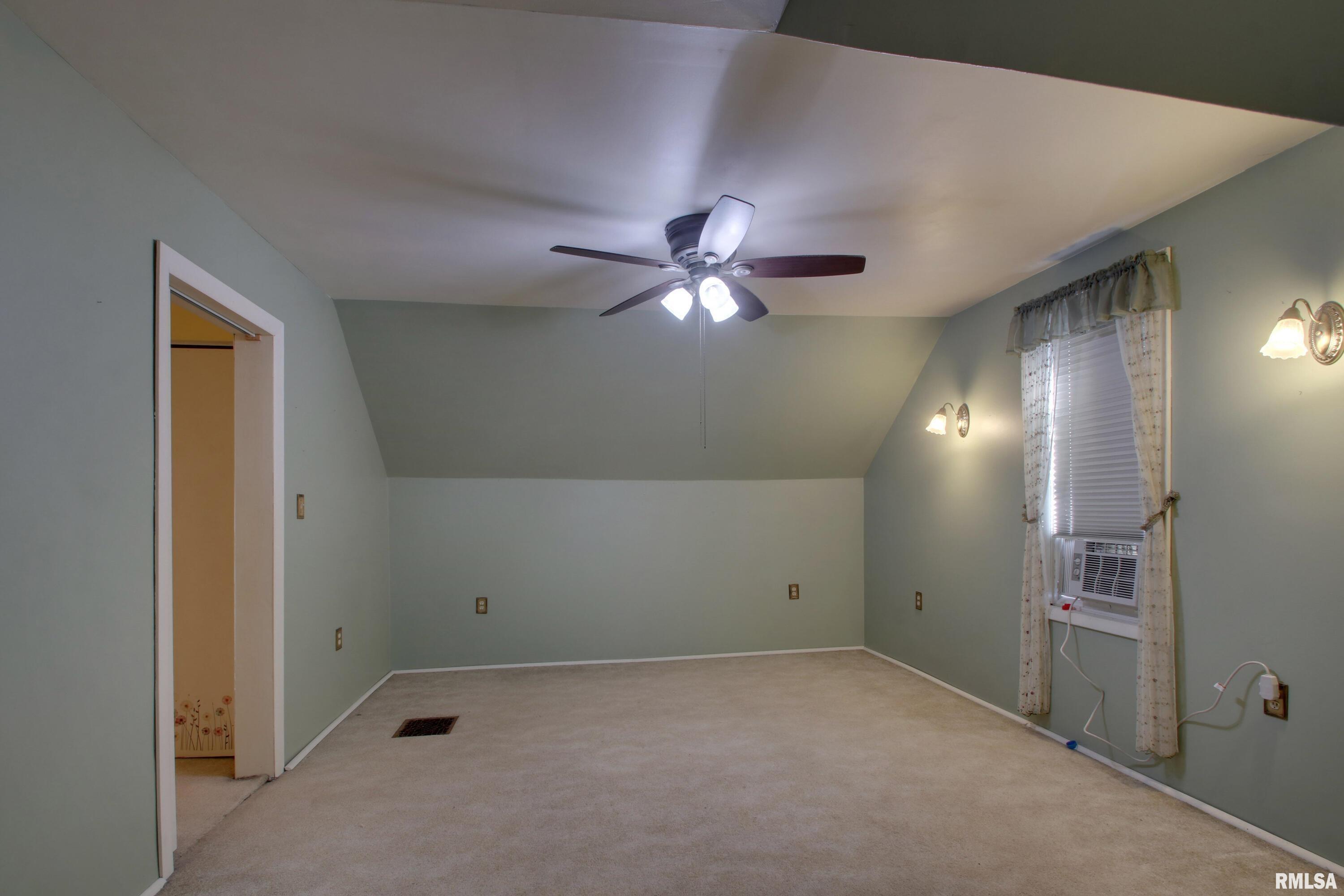 1128 Washington Street Quincy, IL 62301 - Photo 24 of 27