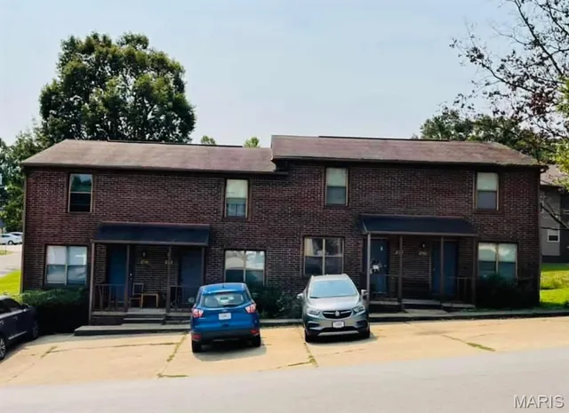 $330,000 | 2700 Holly Trail, Poplar Bluff, MO 63901