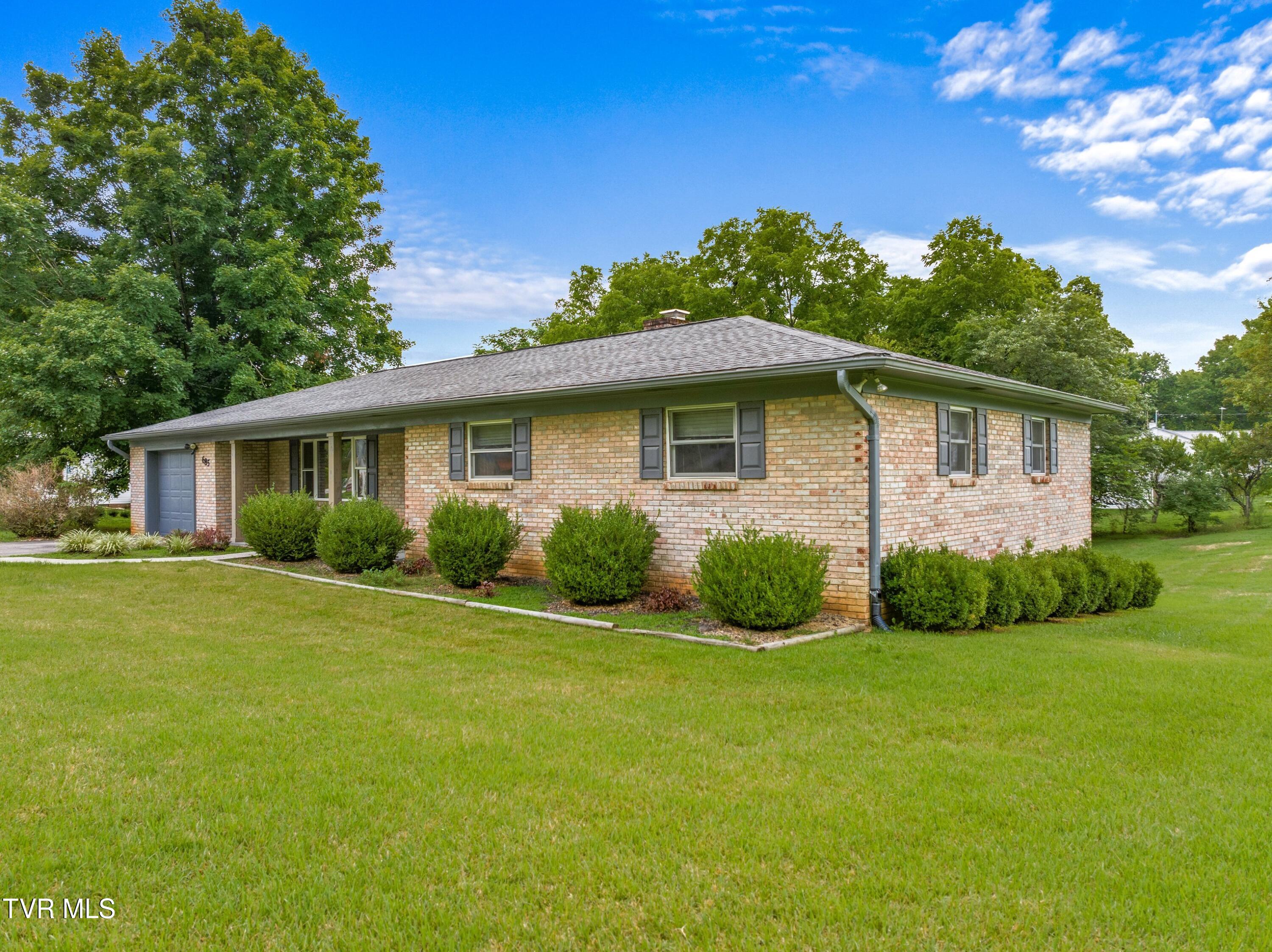 685 Talbott-Kansas Road Talbott, TN 37877 - Photo 2 of 35 B.jpg-SMALL