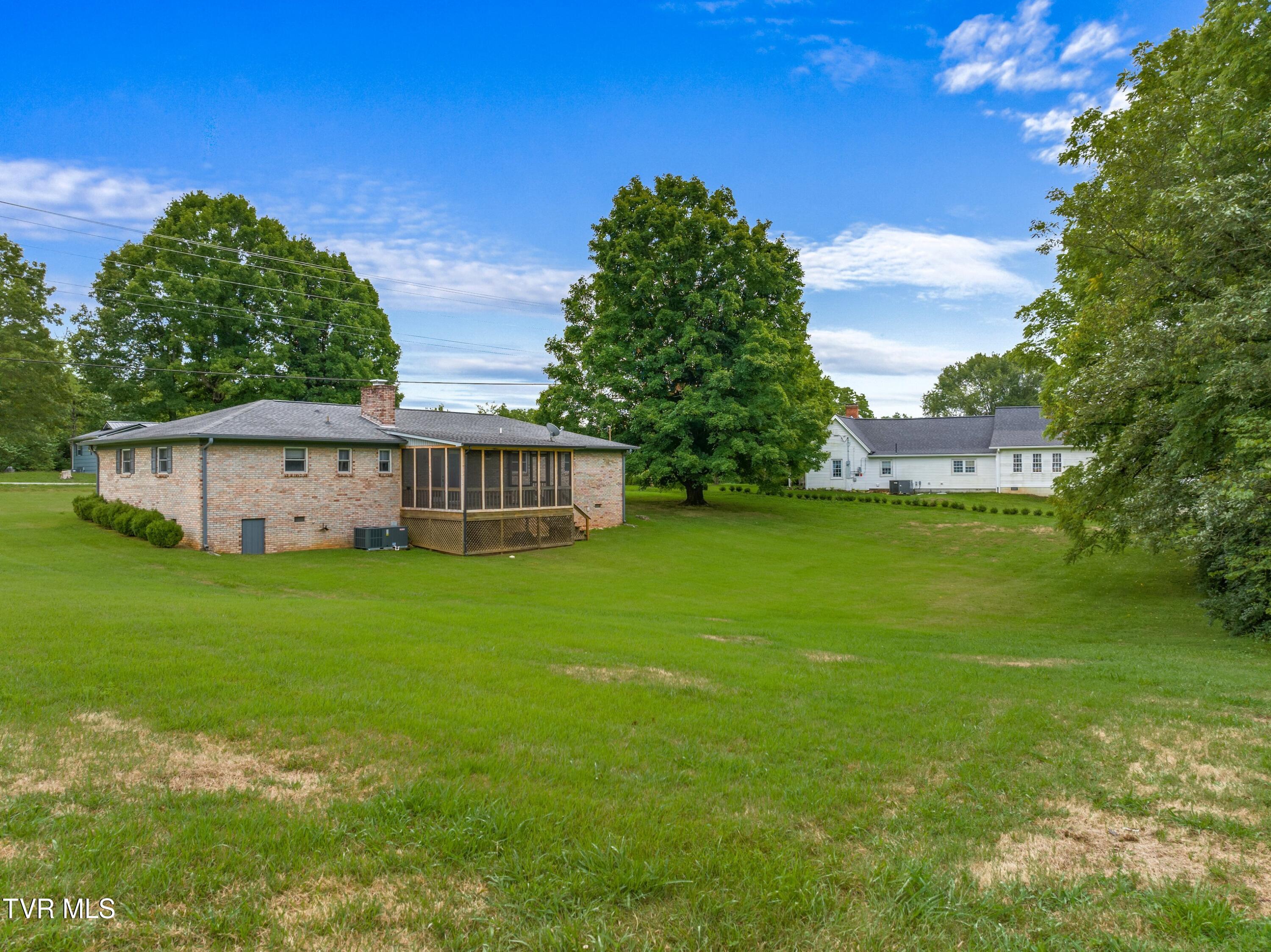 685 Talbott-Kansas Road Talbott, TN 37877 - Photo 32 of 35 XJI_20240730101342_0335_D.jpg-SMALL