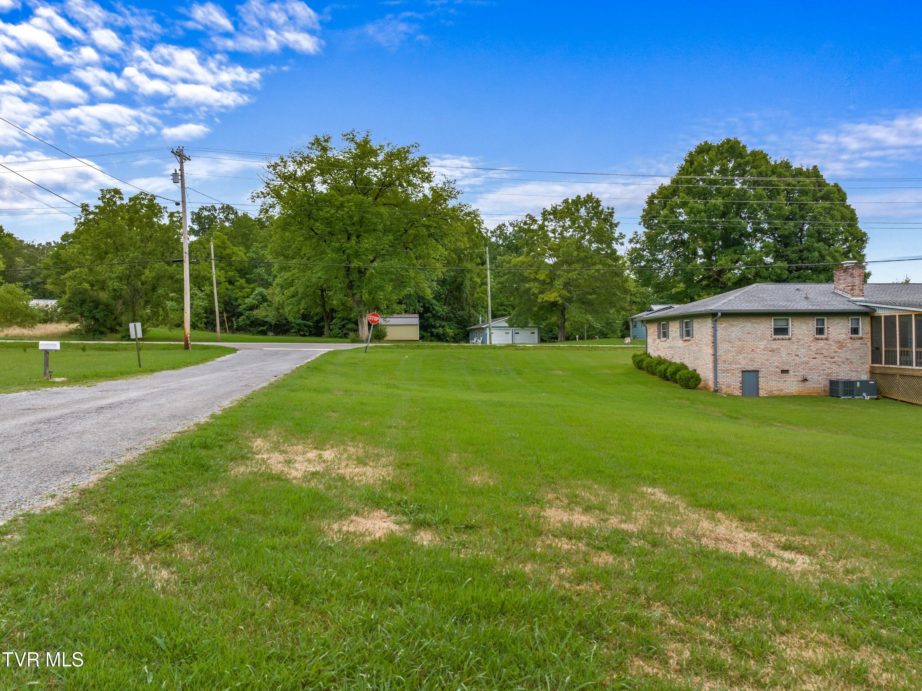 685 Talbott-Kansas Road Talbott, TN 37877 - Photo 33 of 35 XJI_20240730101350_0340_D.jpg-SMALL