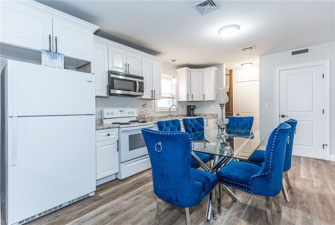 214 Silver Spring Street, Unit 2 Providence, RI 02904 - Photo 2 of 14 Eat In Kitchen Area
