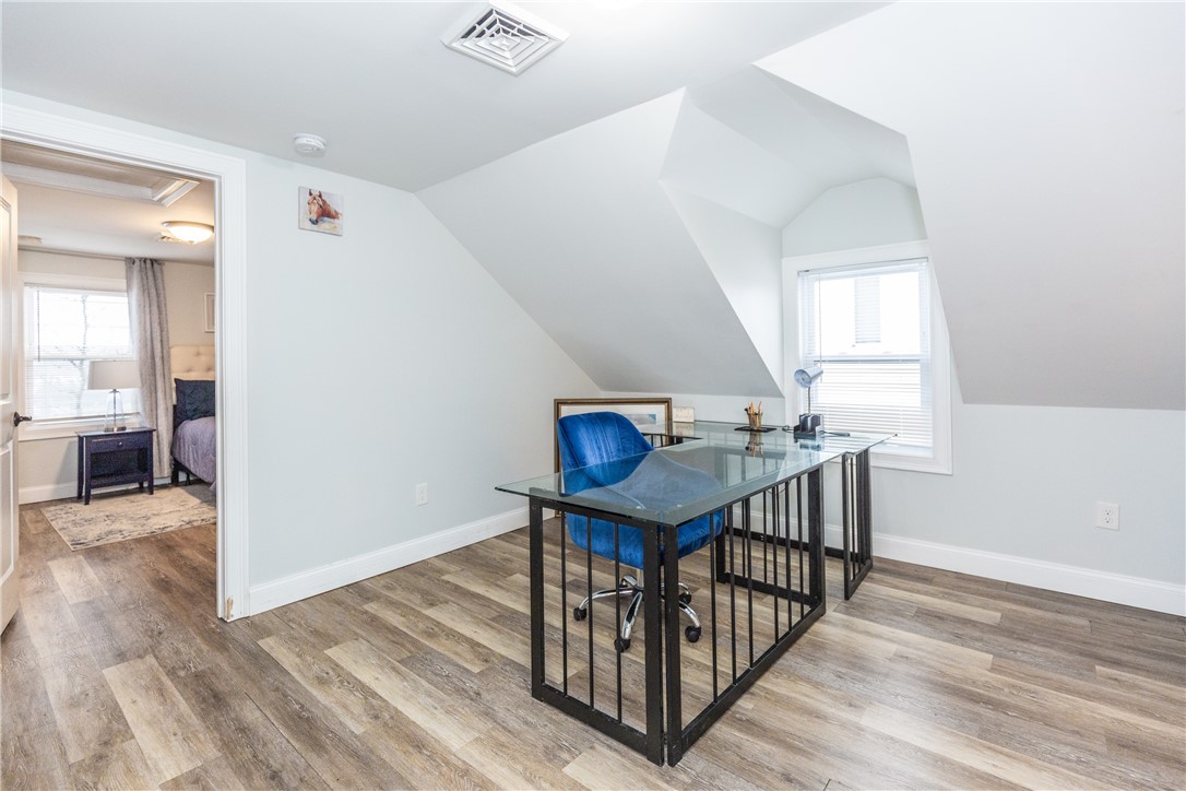 214 Silver Spring Street, Unit 2 Providence, RI 02904 - Photo 9 of 14 Den