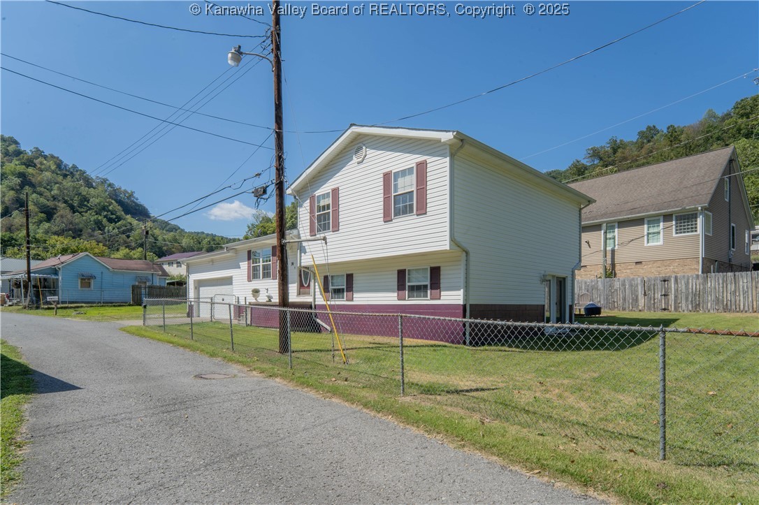 36 Fieldstone Road Logan, WV 25601 - Photo 3 of 36 Gallery Image 3