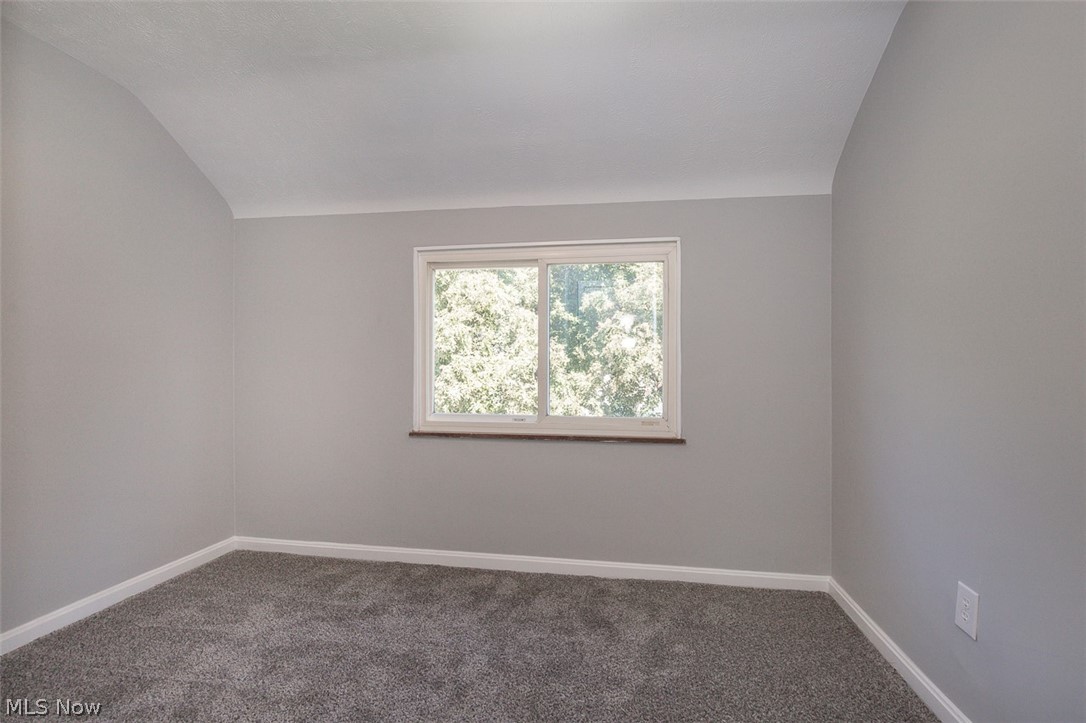 23860 Alberton Road Euclid, OH 44123 - Photo 17 of 24 Gallery Image 17