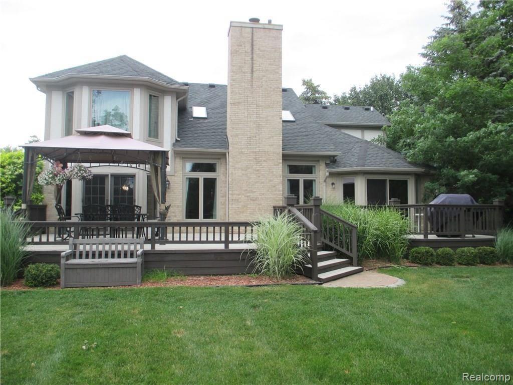342 Jonathan Drive Rochester Hills, MI 48307 - Photo 2 of 25