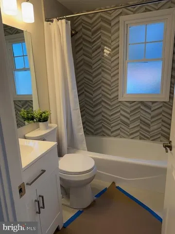 $465,000 | 1005 Donington Circle, Baltimore, MD 21204