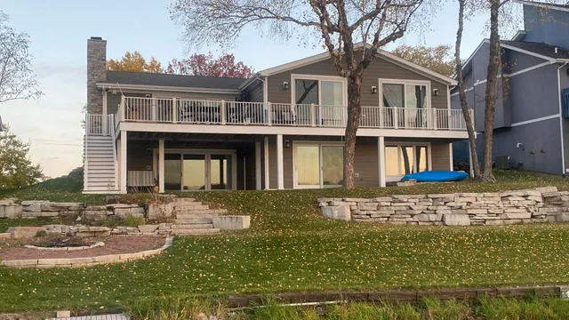 $924,998 | 1728 Beachview Court, Crown Point, IN 46307