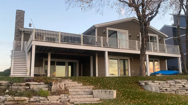 $924,998 | 1728 Beachview Court, Crown Point, IN 46307