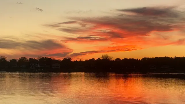 $924,998 | 1728 Beachview Court, Crown Point, IN 46307