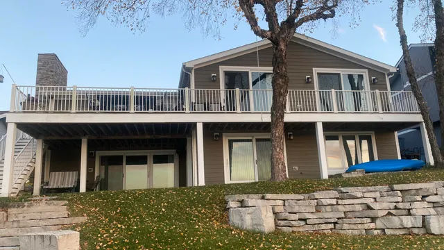 $924,998 | 1728 Beachview Court, Crown Point, IN 46307