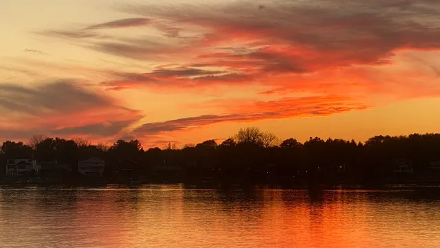 $924,998 | 1728 Beachview Court, Crown Point, IN 46307