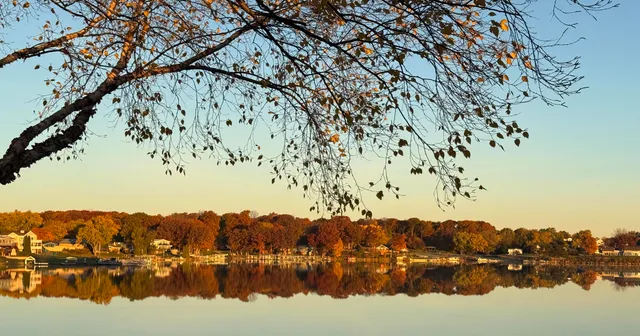 $924,998 | 1728 Beachview Court, Crown Point, IN 46307