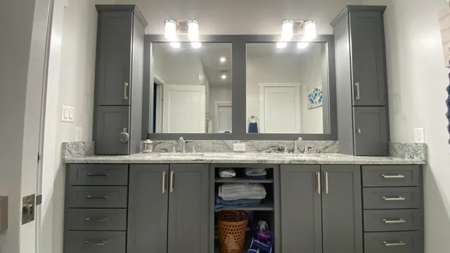 $924,998 | 1728 Beachview Court, Crown Point, IN 46307